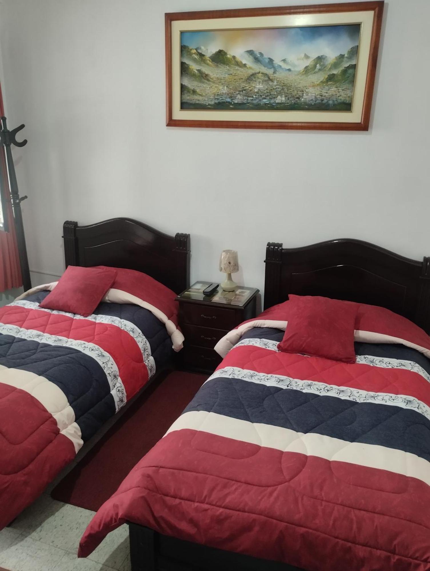 Hostal Flores Кито Экстерьер фото